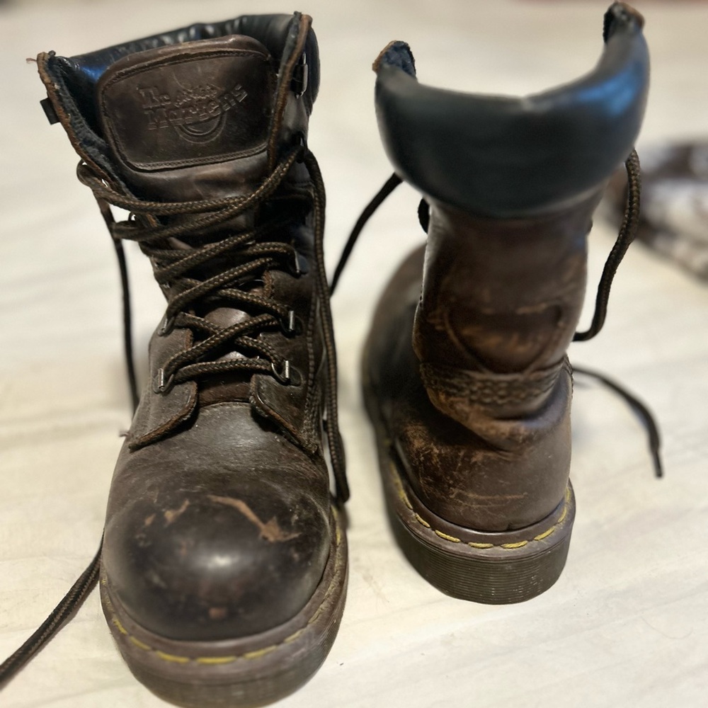 Vintage Dr. martens boots